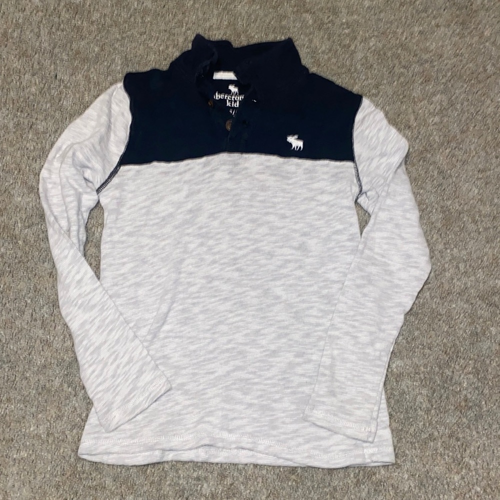 Abercrombie kids 9/10 Henley light sweater
